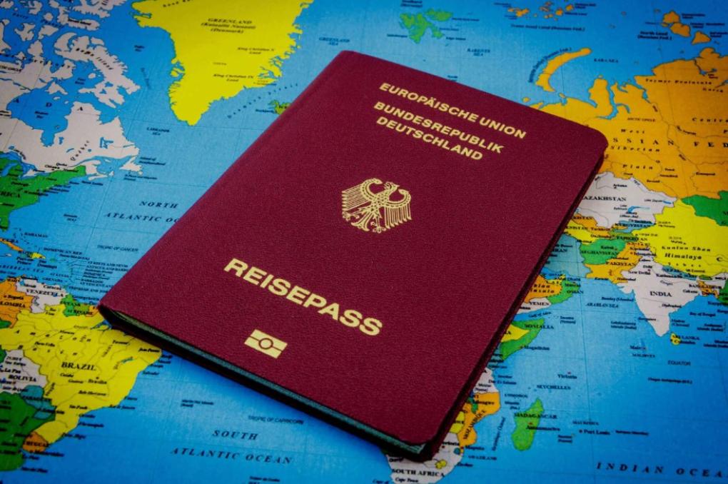 В какую страну можно получить визу на удаленную работу и проживание?
